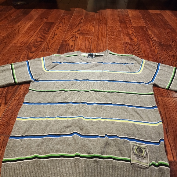 Men's Sweater - Picture 8 of 8